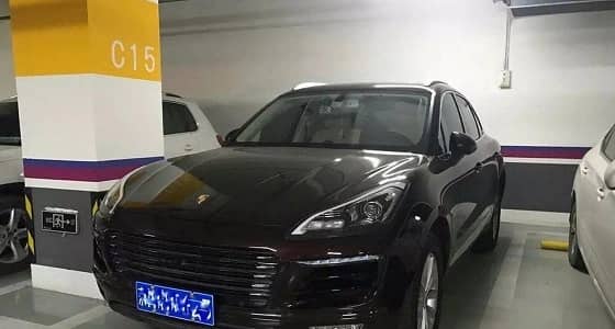 اكتشفت أن سيارته صينية وليست بورش ففسخت علاقتها به