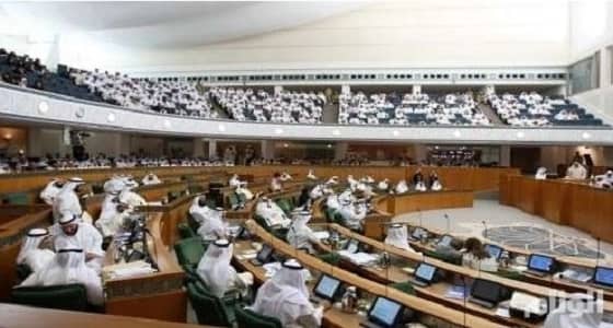 أمير الكويت للنواب في جلسة استثنائية: علينا تحصين جبهتنا الداخلية