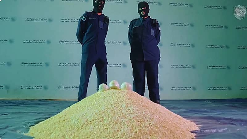 إحباط محاولة تهريب مليون حبة كبتاجون مُخبأة في إرسالية "شمّام".. فيديو