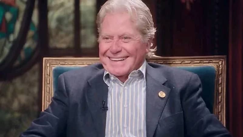 بالفيديو.. حسين فهمي: "ضحكت على شائعة زواجي من أنغام"