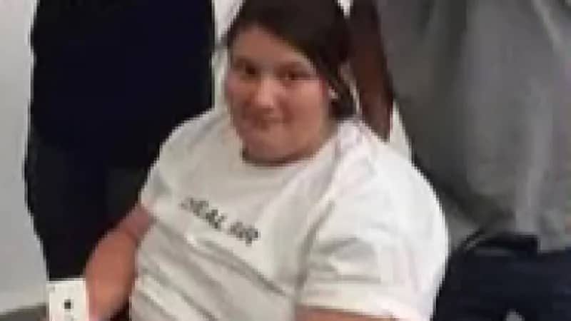 وفاة فتاة مراهقة بالسمنة والمحكمة تتهم والديها بقتلها