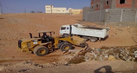 بالصور.. أمانة الشمالية تقوم بتنظيف حي الربوة