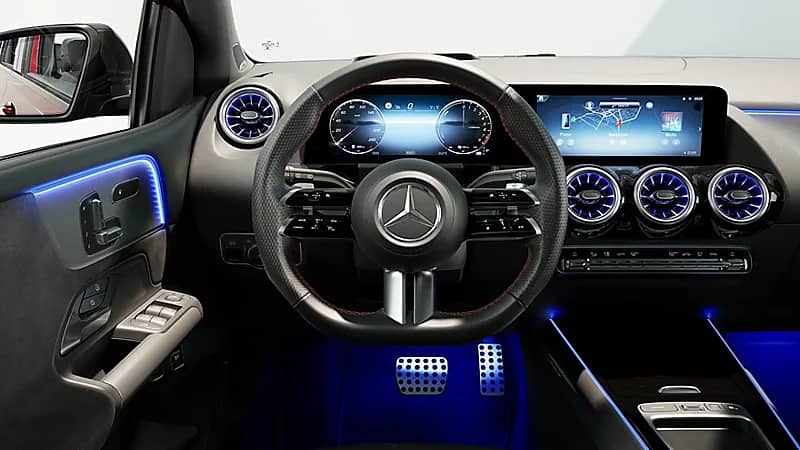 شاهد.. مرسيدس تكشف عن سيارات B-Class الجديدة