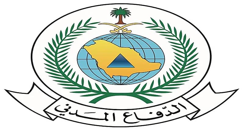 إخماد حريق في مخلفات بأرض مسوّرة بجدة