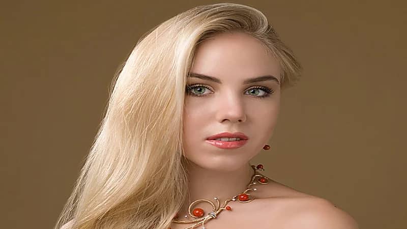 الأميرة ماريا كارولينا تنجو من حادث مميت بدراجة نارية