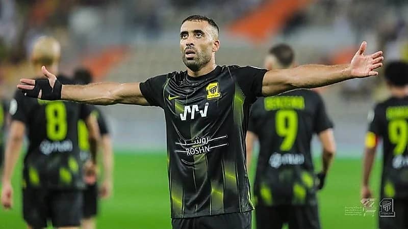 الرائد يفاوض مهاجم الإتحاد حمدالله