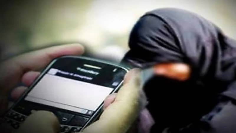 ‏السجن 5 سنوات لشاب هدد فتاة بنشر صورها العارية