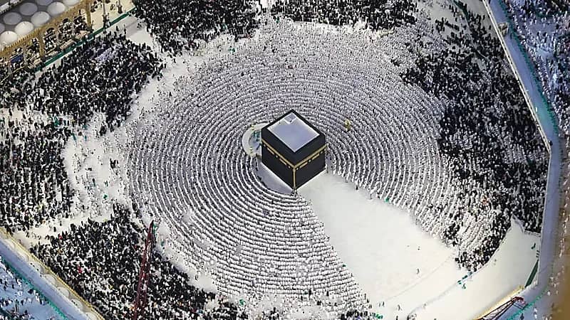 الشؤون الإسلامية تمنع تصوير الصلوات وجمع التبرعات لمشاريع التفطير بالمساجد