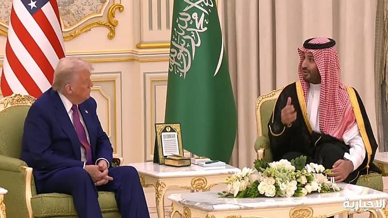 ولي العهد وترامب يشهدان توقيع اتفاقيات بين المملكة وأمريكا.. فيديو