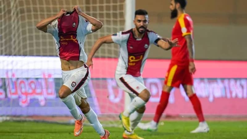 الرائد يهزم القادسية بهدف البركاوي