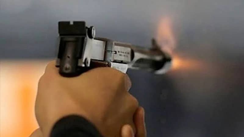 أب يقتل ابنته رميًا بالرصاص لمنعها من حضور حفل زفاف