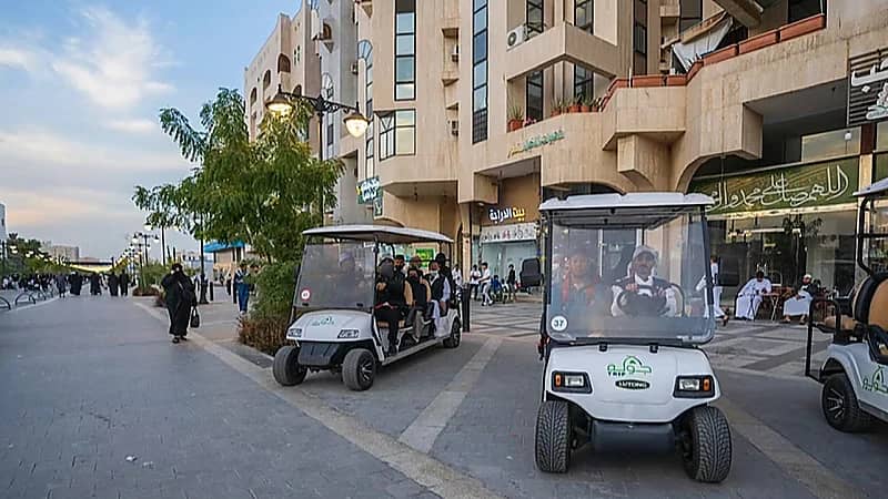 "أمانة جدة" تطلق النقل الترددي بين جادة قباء والمنطقة المركزية