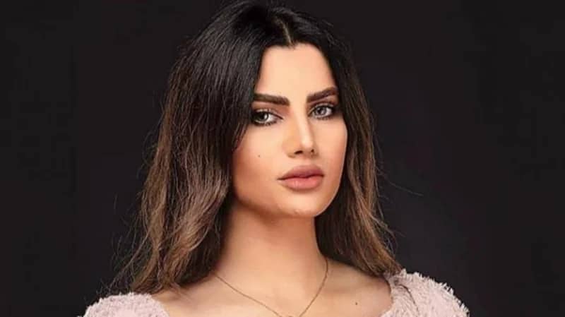 كادي القيسي توضح حقيقة التقاطها سيلفي مع جثة والدها