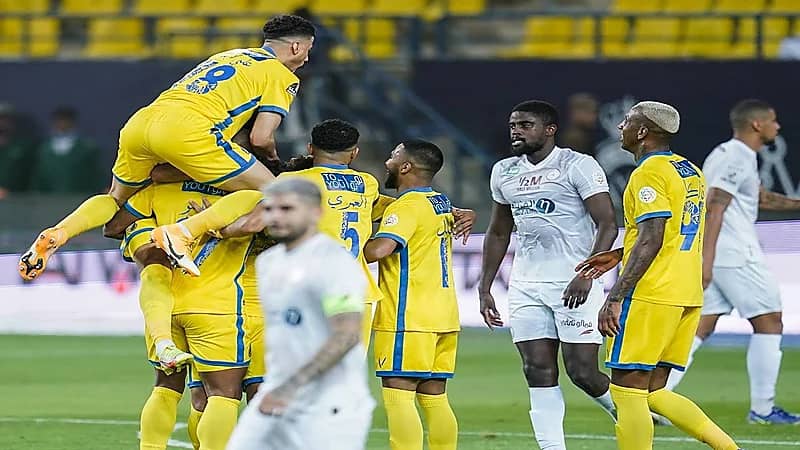 الانضباط تغرم مهاجم النصر