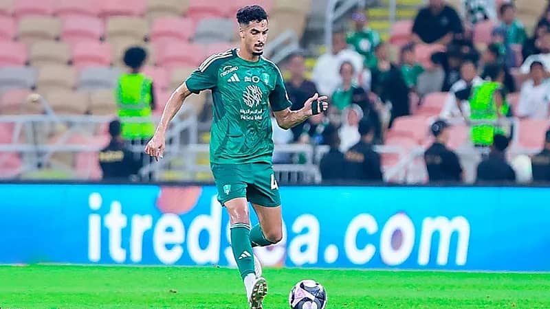 لاعب الأهلي يخضع لإختبارات طبية