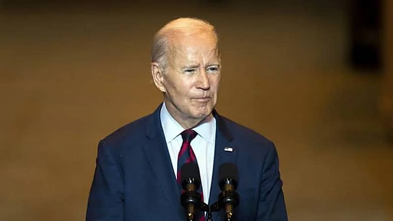 بايدن يقع في زلة جديدة ويذكر أنه التقى برئيس توفى قبل أعوام .. فيديو