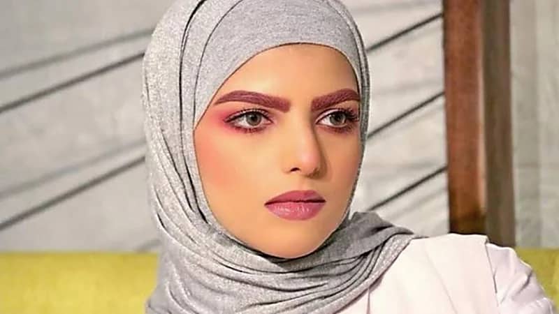 سارة الودعاني ترد على متابعة تطالبها بتربية أولادها بدون ناني.. فيديو