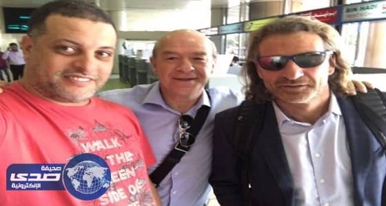 مترجم النصر السابق يُثير الجدل بعد استقباله كارينيو