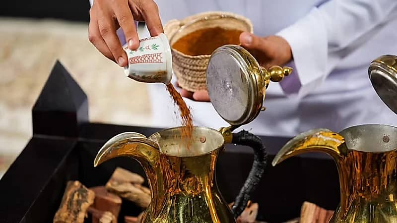 مقاطعة القهوة لـ 5 سنوات تساعد مواطناً في شراء بيت وسيارة!