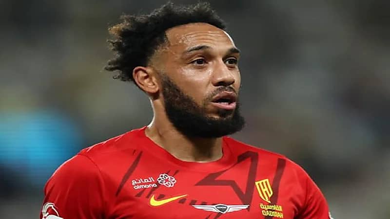 مارسيليا يدخل في مفاوضات لضم أوباميانغ مهاجم القادسية