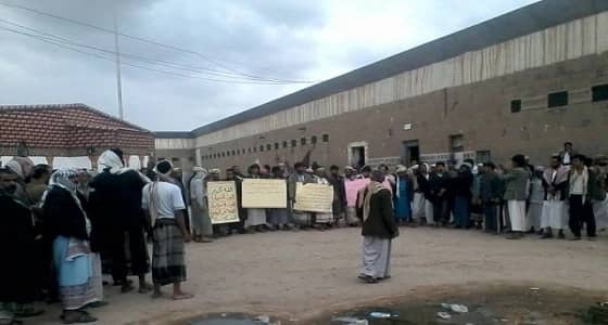 مسؤول يمني: 120 شخصا قضوا تحت التعذيب في معتقلات الحوثي