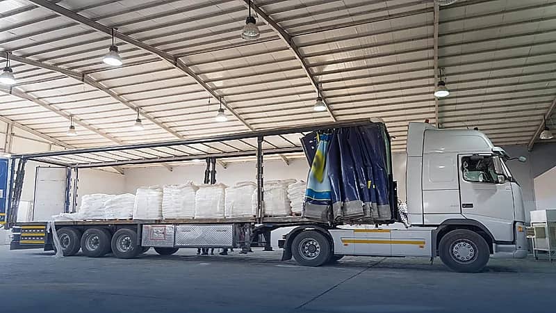 بالفيديو والصور.. إحباط محاولة تهريب 5.2 مليون حبة كبتاجون مطحونة بمنفذ الحديثة