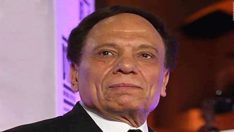 تطور جديد بشأن الحالة الصحية للفنان عادل إمام 