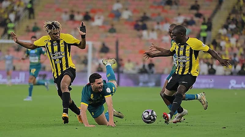 جاهزية ثلاثي الاتحاد لمباراة القادسية