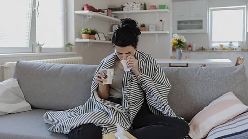خبيرة تكشف أعراض وخطورة حساسية البرد