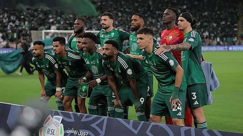 الأهلي يختبر البدلاء أمام العلا