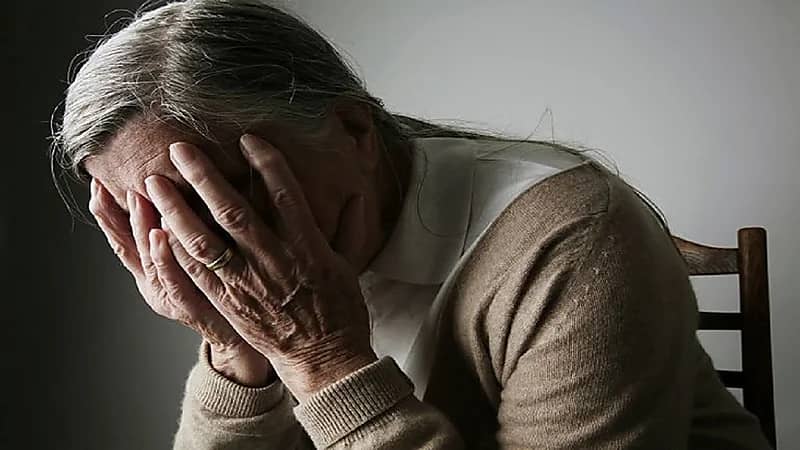 دراسة: النوم أقل من 6 ساعات يؤدي إلى الخرف