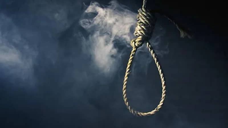 معلم ينتحر شنقًا في منزله لأسباب مجهولة