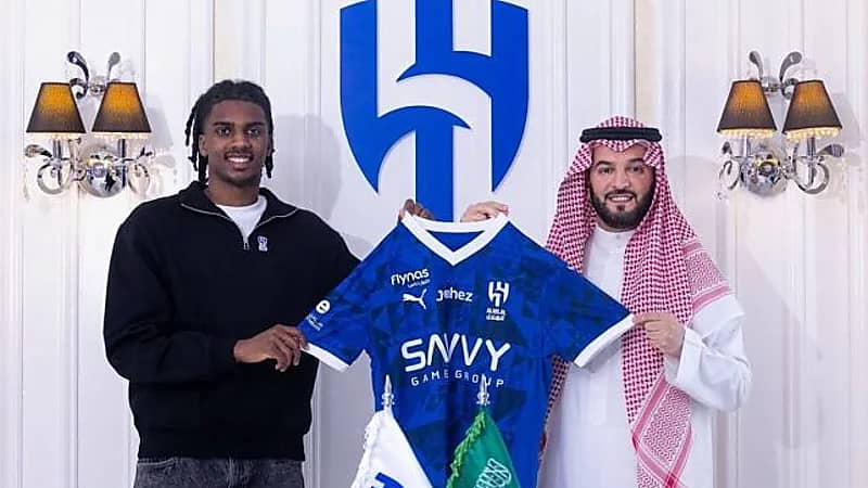 الهلال يسعى لتسجيل دارسي في الصيفية