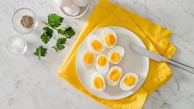 سعود الشهري يكشف تأثير البيض على المزاج والتحفيز العقلي.. فيديو