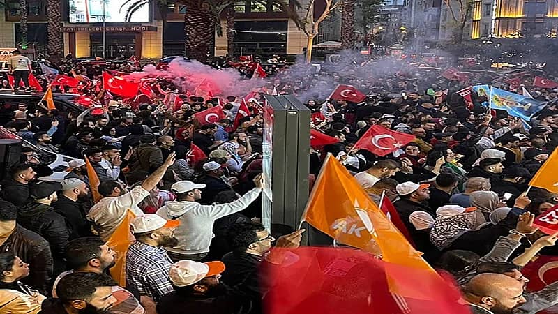 الليرة التركية تتراجع لأدنى مستوى أمام الدولار بعد فوز أردوغان