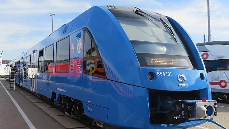 سار تعلن إطلاق أولى تجارب القطارات الهيدروجينية في المملكة