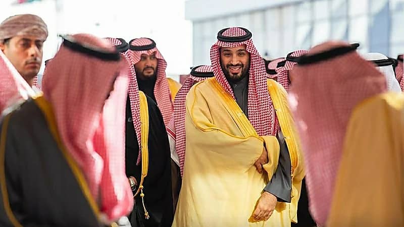 ولي العهد ينوب عن خادم الحرمين الشريفين في مهرجان الملك عبدالعزيز للإبل 6