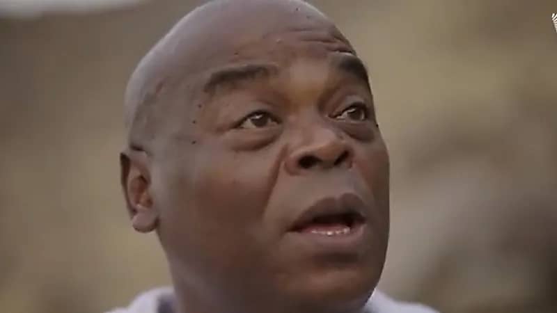 قصة القسيس إبراهيم الذي أسلم وتبعه الآلاف وأتي لـ الحج بعد رؤية في الحلم .. فيديو