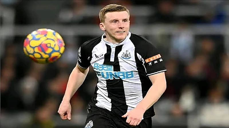 نيوكاسل ينسى لاعبه بالخطأ في كوريا الجنوبية