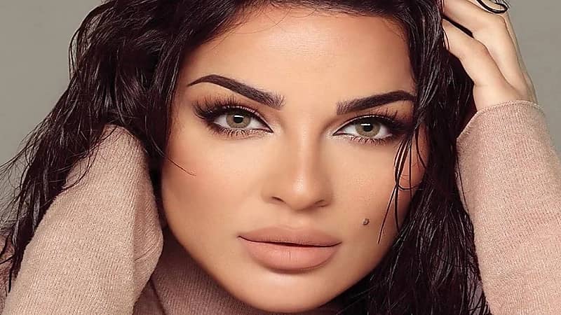 نادین نجیم تثیر الجدل بعد ظهورها مرتدية " الشورت "