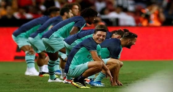 بالفيديو.. بدلاء الأرسنال يلفتون الأنظار برقصة رائعة أمام سان جيرمان