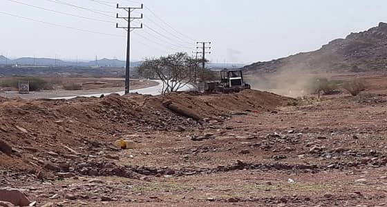 بالصور.. إزالة تعديات بمساحة 4600 متر بحمراء الأسد وطريق ينبع