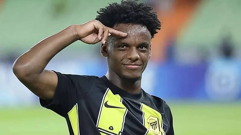 نادي نجم ريال مدريد يلاحق فرحة الشمراني