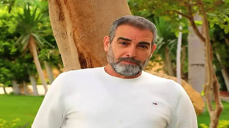 أحمد عبدالعزيز يقاضي المسيئين في أزمة مصافحة شاب