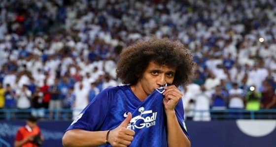 اتحاد الكرة يفكر في معاملة اللاعبين الخليجيين باعتبارهم مواطنين