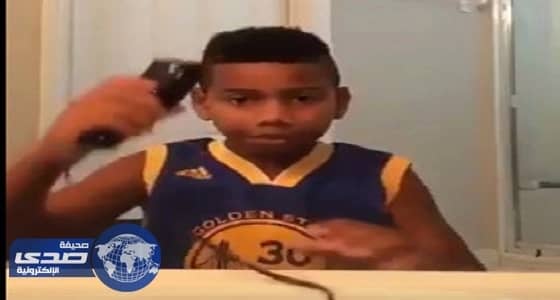 بالفيديو.. رد فعل صادم لطفل فشل في إزالة شعره