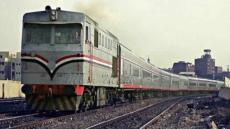 سكك حديد مصر  تعتذر عن مصرع سيدة