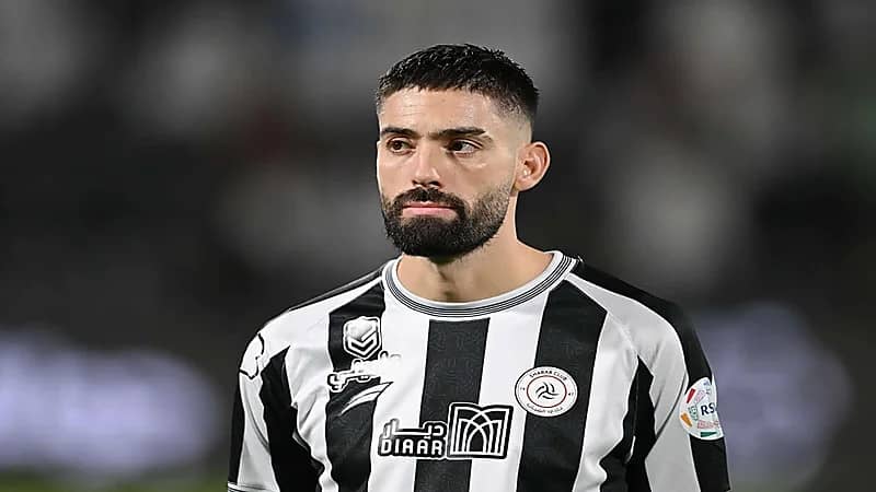 الشباب ينفي رحيل كاراسكو إلى أتلتيكو مدريد