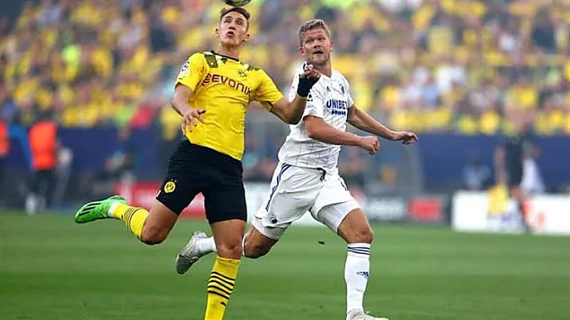 بالفيديو.. تطبيق تقنية التسلل شبه الآلي لأول مرة في تاريخ دوري أبطال أوروبا