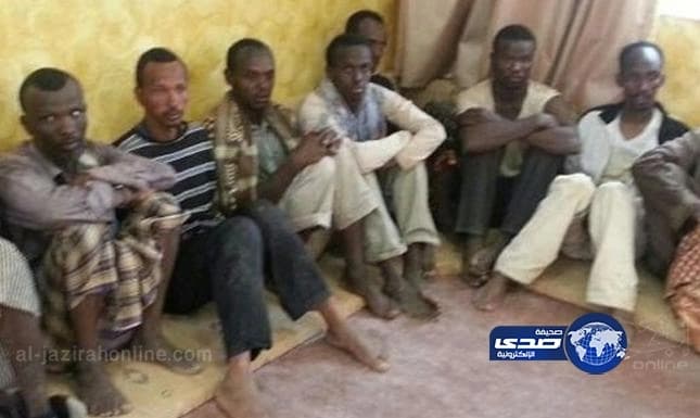 بالفيديو.. مغامر يحطم رقمًا قياسيًا بالمشي على حبل في سماء باريس